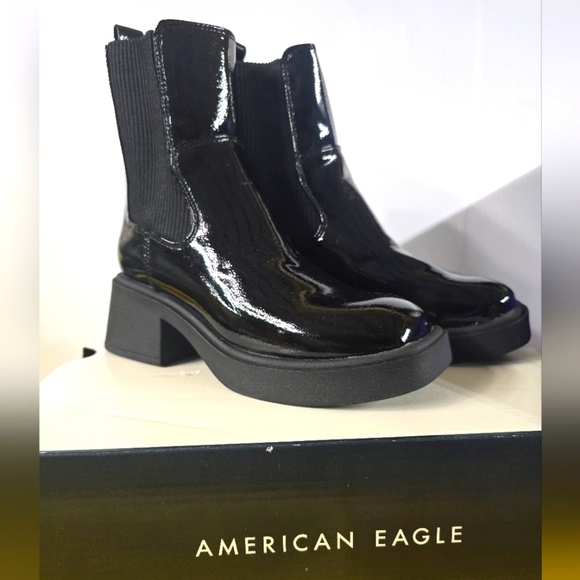 American Eagle Outfitters Shoes - NEW American Eagle Vegan Leather Chelsa Boot Size 6